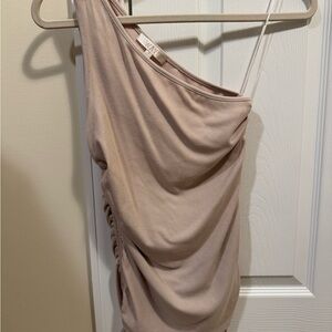 Wayf One-Shoulder ribbed ruched top Beige size S